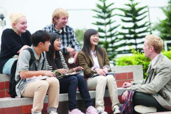 澳洲留学生申请pr最新政策,澳洲留学生怎么申请度假签证