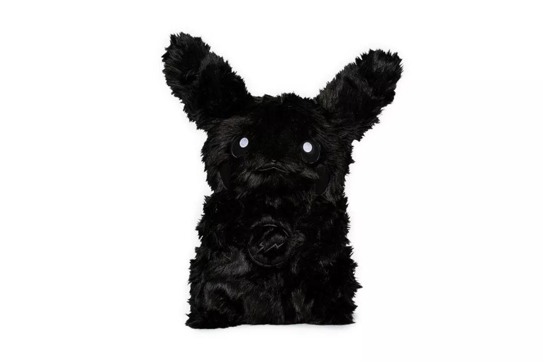 tb鍜宐urberry鑱斿悕,burberry鐨勬柊鏍囧織tb