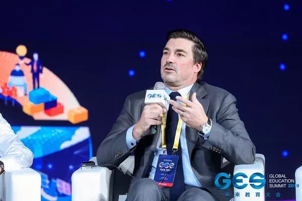 美通企业日报|四所中国大陆高校进入亚洲大学前十；工作时间过长威胁IT从业人员健康