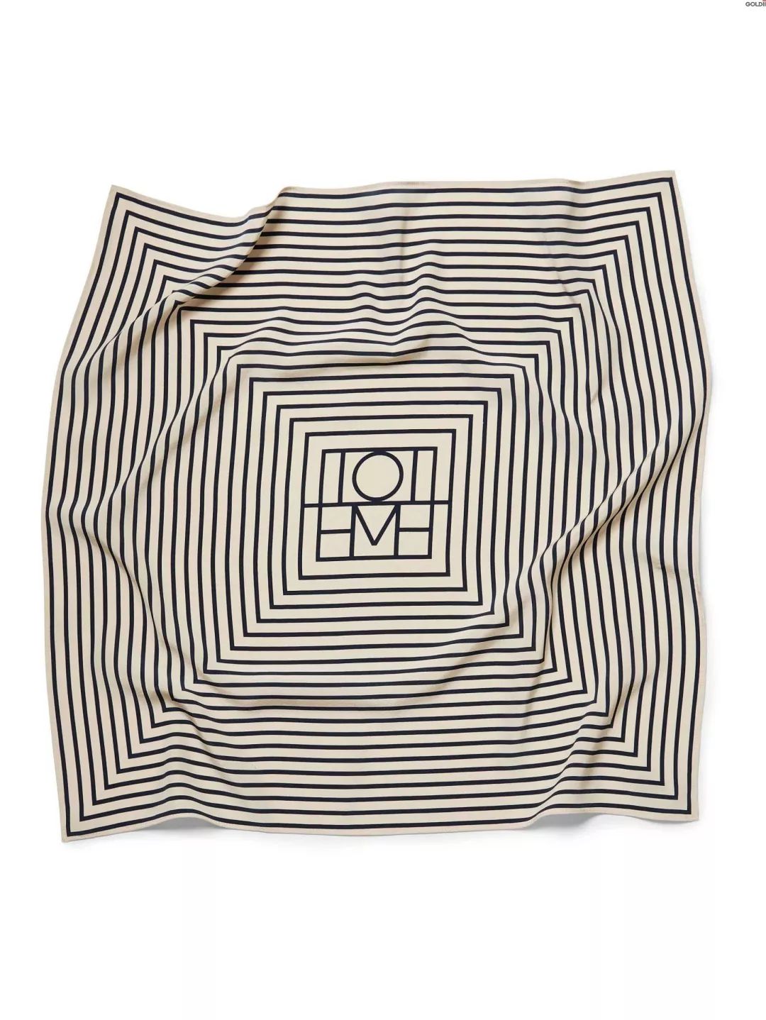 大衣买哪些经典不过时,哪些牌子的大衣值得推荐