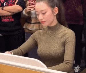 泫雅和杨幂穿衣搭配,杨幂泫雅风