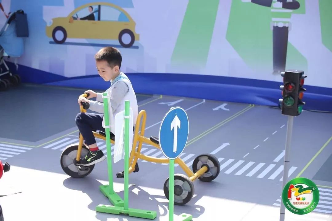 12月2日全国交通安全日视频宣传,第12个全国交通安全日宣传活动