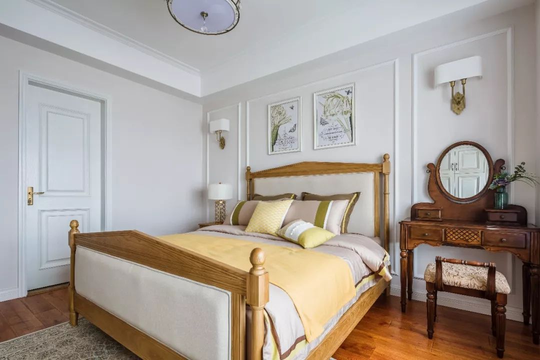 床头空荡荡是怎么回事,床头墙面空荡荡怎么办