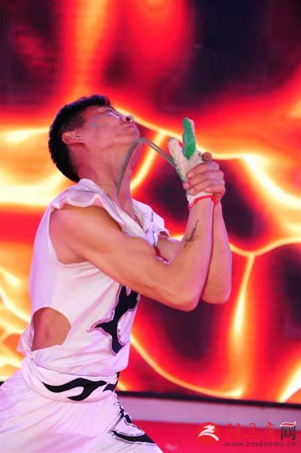 正阳百和盛酒业公司举行2020新春客户答谢订货晚会