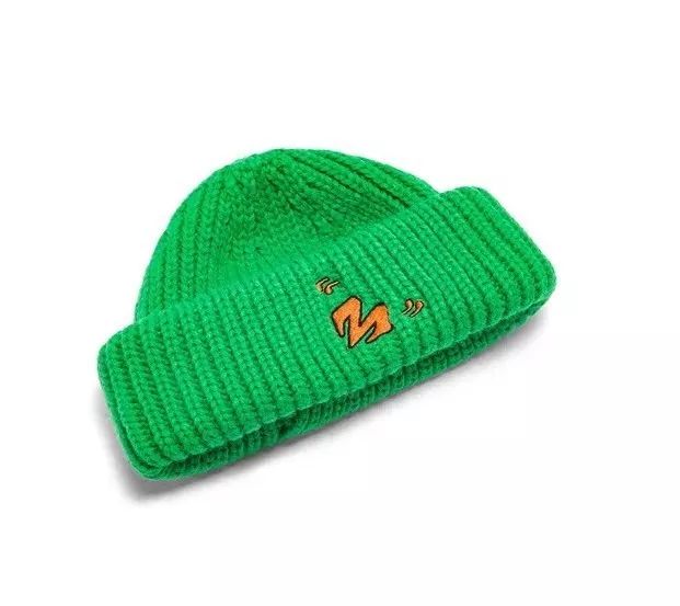 为什么总觉得自己戴毛线帽丑,毛线帽怎么戴着不掉