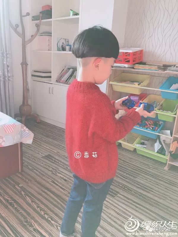 山羊绒女宝毛衣的编织教程,女宝彩虹色套头毛衣编织全过程