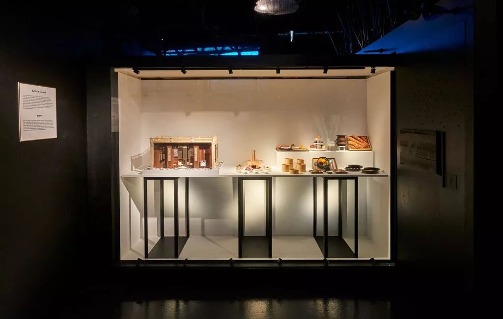 中国人烧给死人的纸扎，登上巴黎设计周，还被法国博物馆收藏