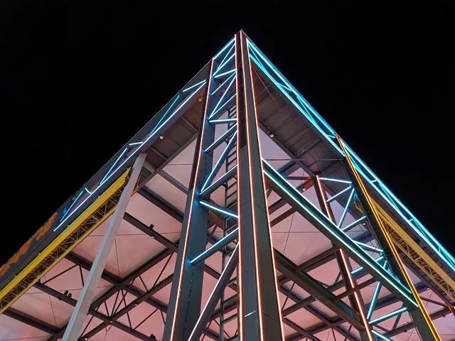 nova5pro和nova6哪个值得入手,华为nova6与荣耀v30pro