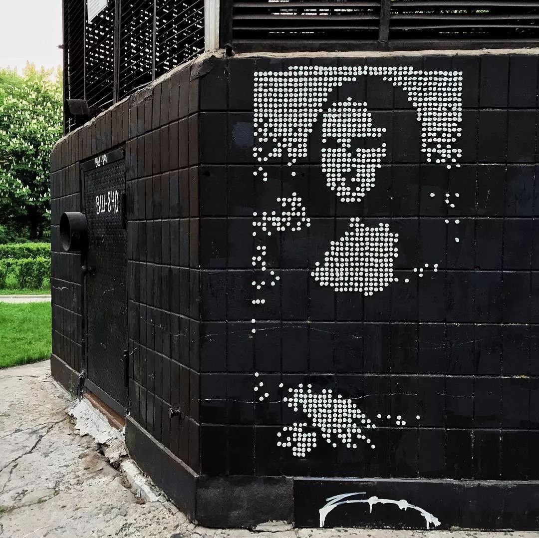 切出40000块面包丁玩拼图，无聊吃货的最高境界？