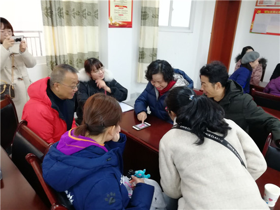 民盟“烛光行动”送教下乡暨爱心捐赠活动在观化乡中心学校顺利开展