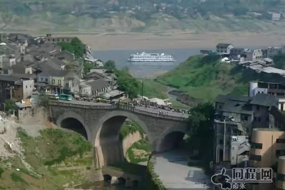 四线城市有立交桥吗,中国桥都之称的城市