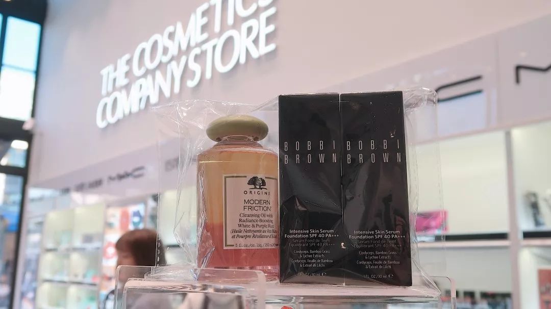 閫涘疄浣撳簵濂藉鏂囨,閫沷utlets