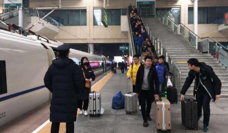 春运济莱高铁增开吗,广铁春运增开15趟高铁列车