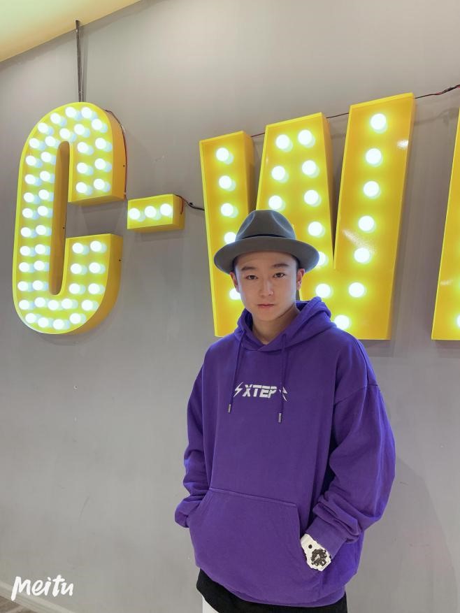 所有女生男生，谈资送你们去现场见明星咯