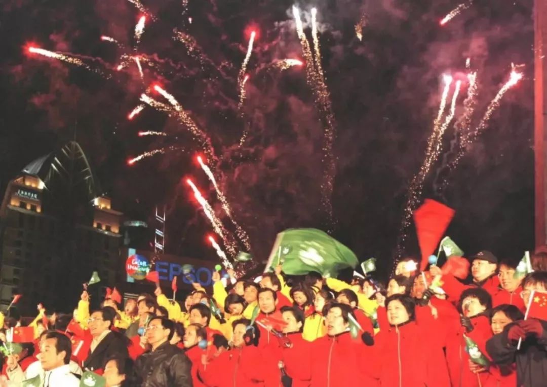 容韵琳七子之歌澳门回归现场,七子之歌1999澳门回归原唱版