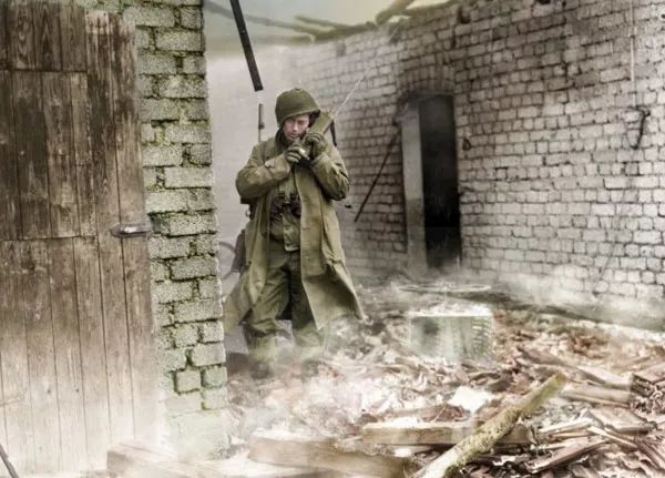 「通信改变战争」烂棋成致胜关键:无线电通信主导战争