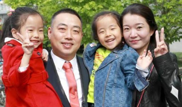 刘国梁家里摆乒乓球台,刘国梁最爱的球桌
