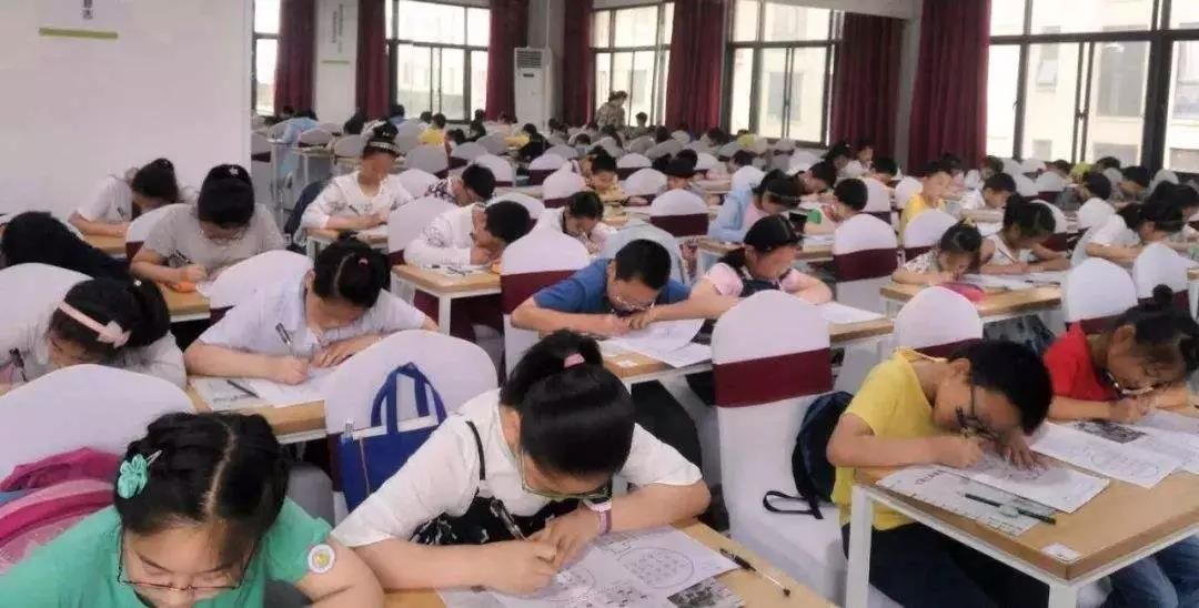 一招改善肩部疼痛,4个方法缓解肩周疼痛