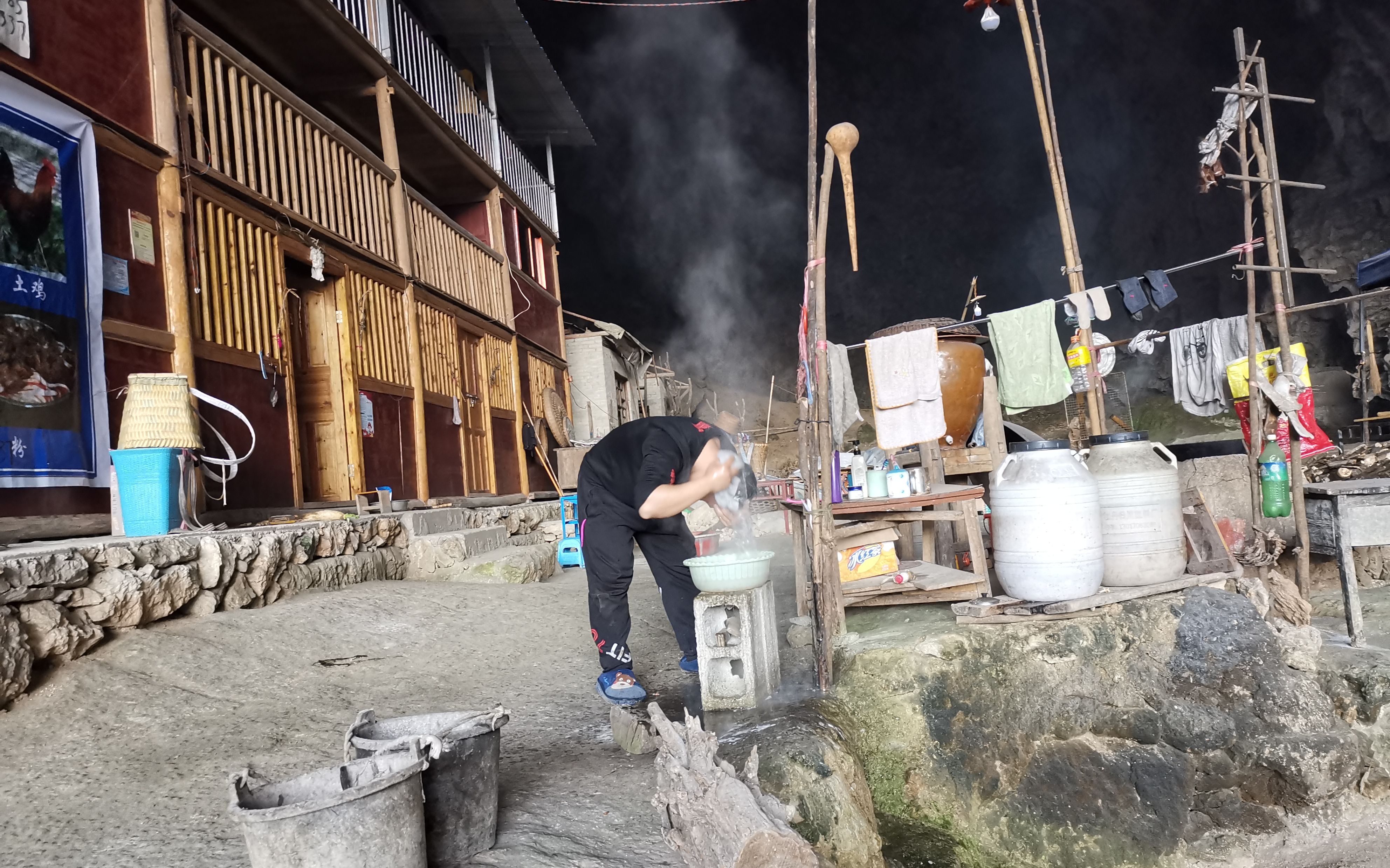 五代穴居人，一场遗世梦