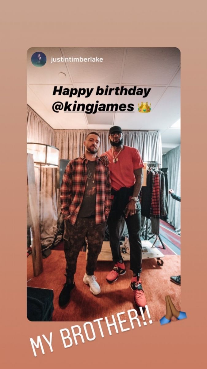 姆巴佩骑士庆祝,姆巴佩球迷给球星送礼物