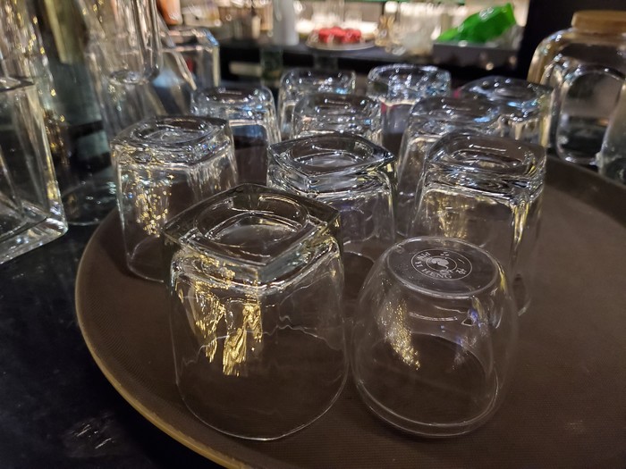 三星w20心系天下开盖有点弯曲,三星w20心系天下外屏怎么全屏