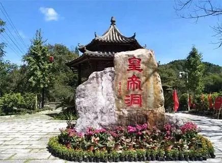 一天一块钱免费一整年！有福卡，尊享吃喝玩乐购特权，本地特惠生活一网打尽