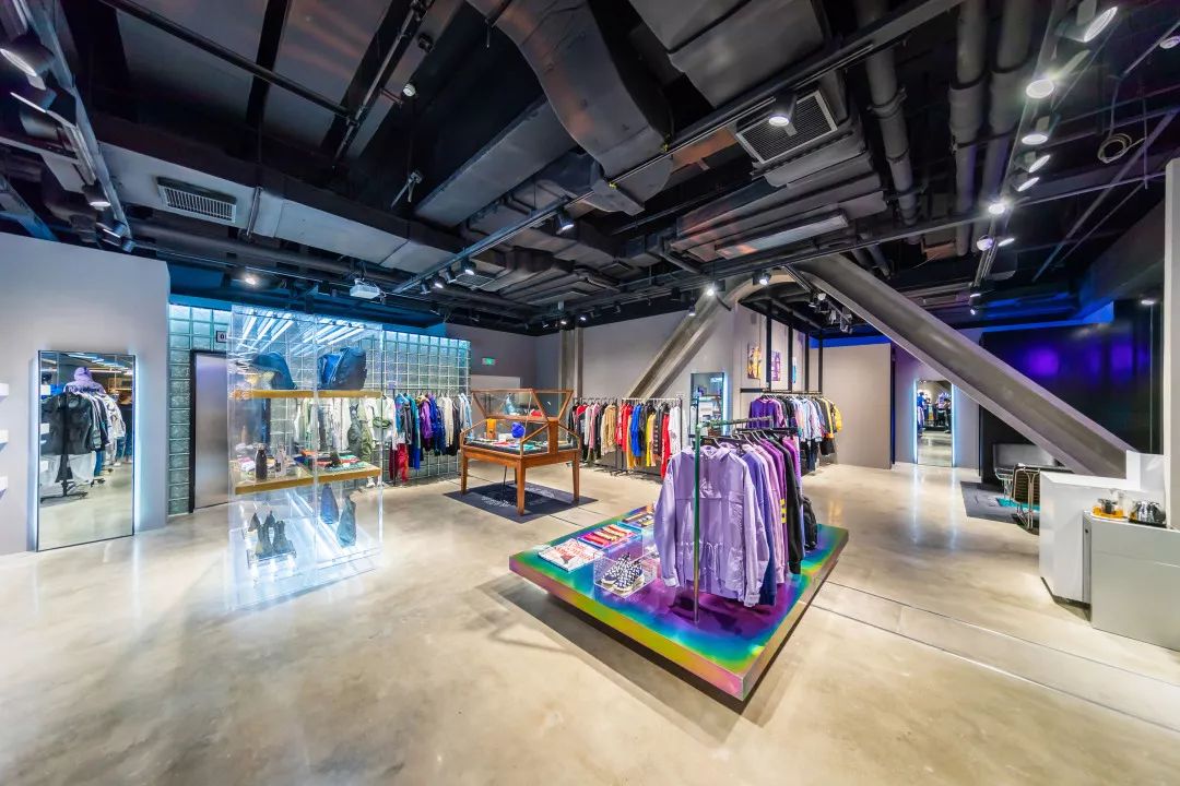 “出圈”的消费潮流，正在唤醒新一代的商业空间|YiMagazineX世茂