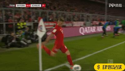 拜仁5-0沙尔克,莱万造三球,穆勒、磁卡破门