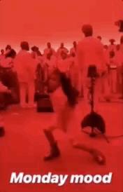 侃爷晒与卡戴珊合照想复合,侃爷卡戴珊时装发布会