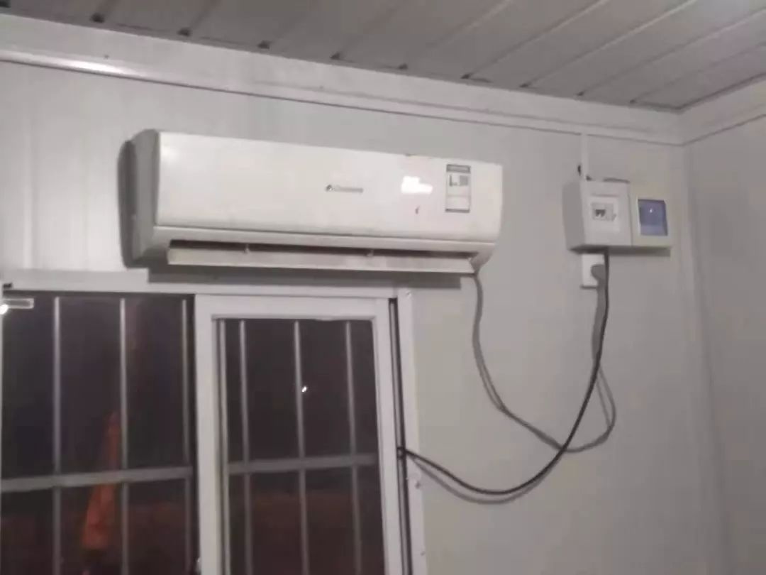 神速！20处临检板房连夜竣工暖心！“辛苦指数”换检疫人员“安心指数”