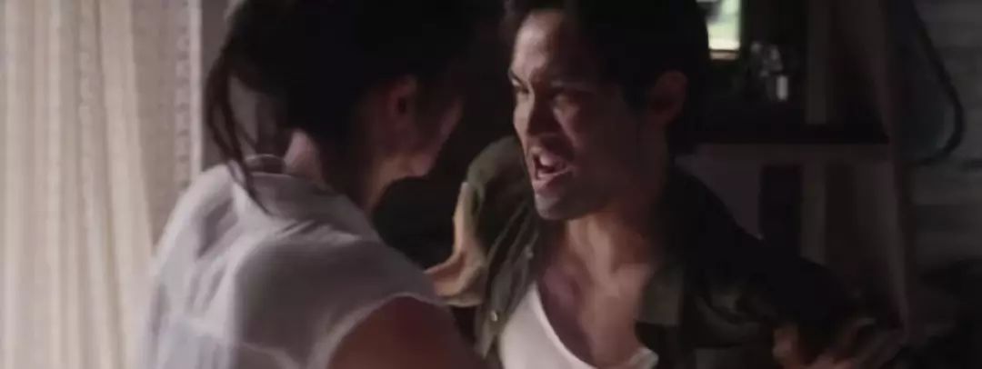 女主为艺术全裸出镜 原因让人不淡定