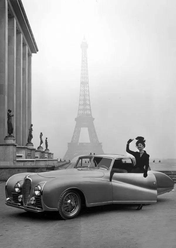 这位香奈儿的死对头，与迪奥先生齐名，打造出最原汁原味的法式优雅