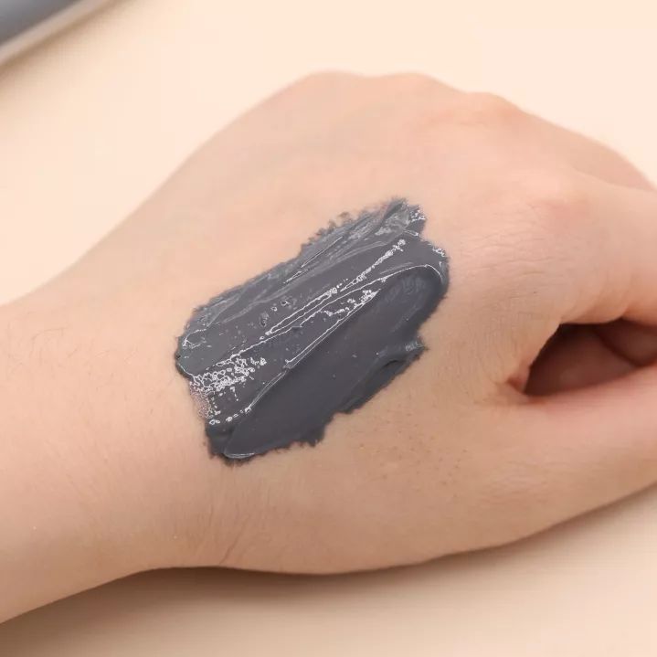 洗劫了编辑部后才发现，她们的面膜都这么好用