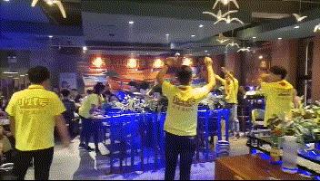 网红餐厅土味表演,网红餐厅的土味表演