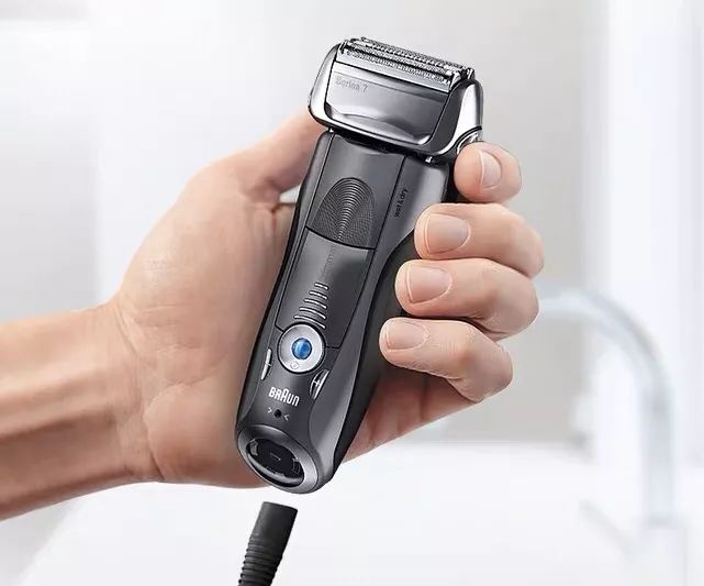 情侣礼物推荐送一对,情侣一周年送什么礼物最好