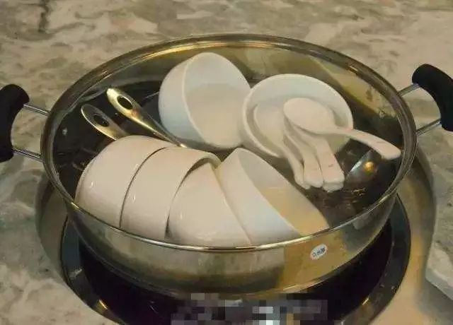 居家隔离如何做好消毒视频,居家隔离消毒的正确流程