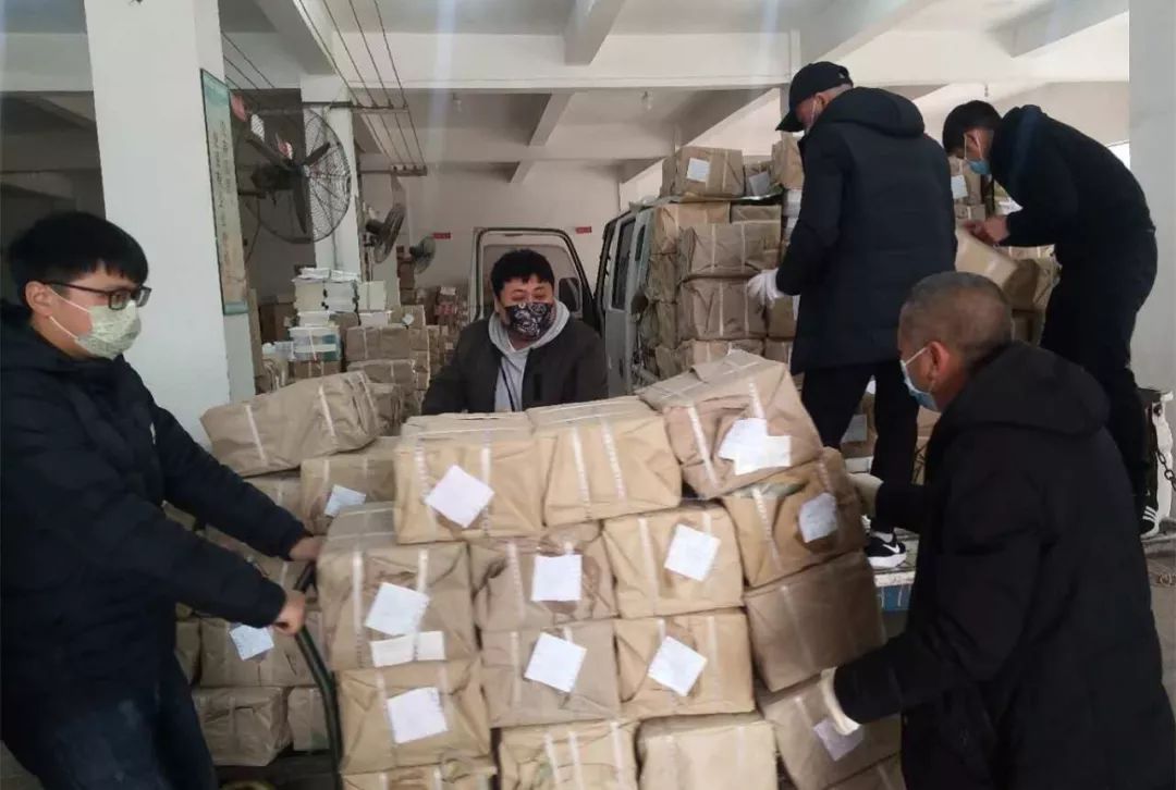 新冠肺炎疫情我们在行动,科学防控新冠肺炎疫情