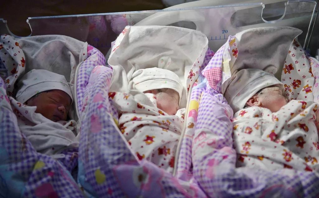 遇到诈骗电话是挂掉还是放任不管,接到诈骗电话就敲锅