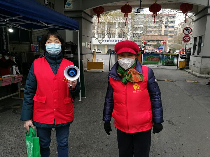 ⑩有人“打欠条”有人“食言”可为何居民都要给南肖埠社区的防控点赞