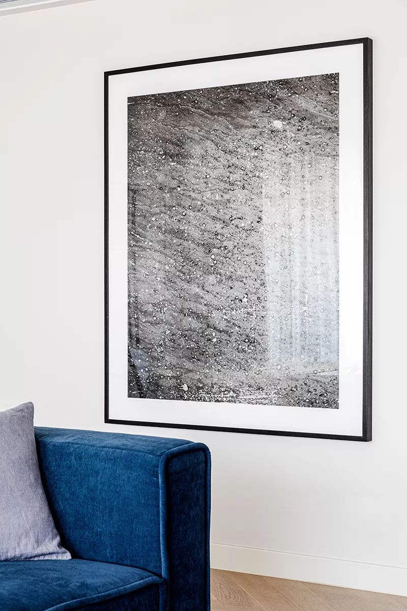 她以“潮汐”为灵感创造了一个家，将看似无形的爱说到尽兴