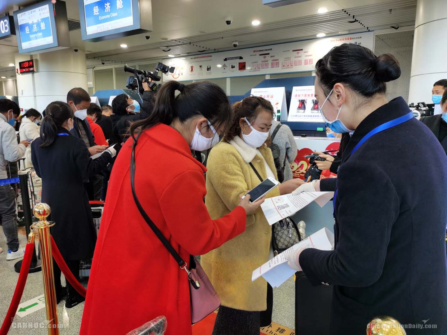 东航787抵达白云机场,东航航班包机