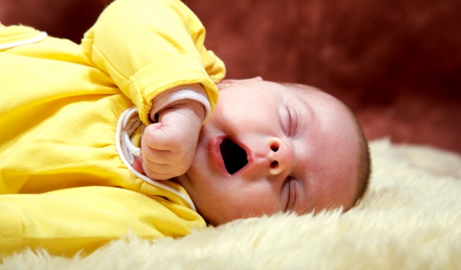 新生儿护理的重点和注意事项,夏季新生儿身体护理