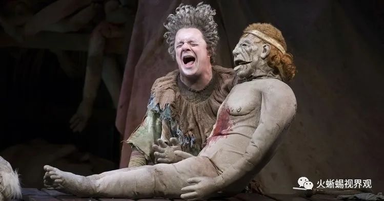 这个尸堆满地的舞台是否满足你对“血腥混乱美学”的全部想象？