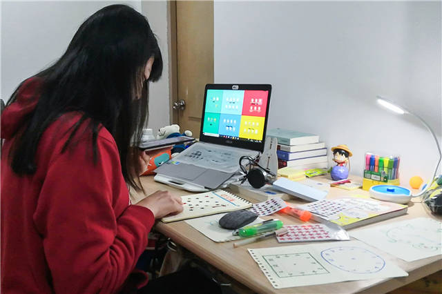 青春战疫人|95后“爱心辅导员”电脑里的N篇“教学日记”