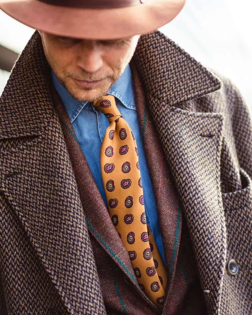 男人去办公室上班时应该把「佩剑」藏在哪儿？｜基本款