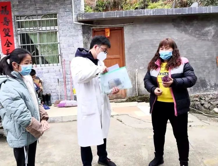 「关注」痛心！又有两位医生离去