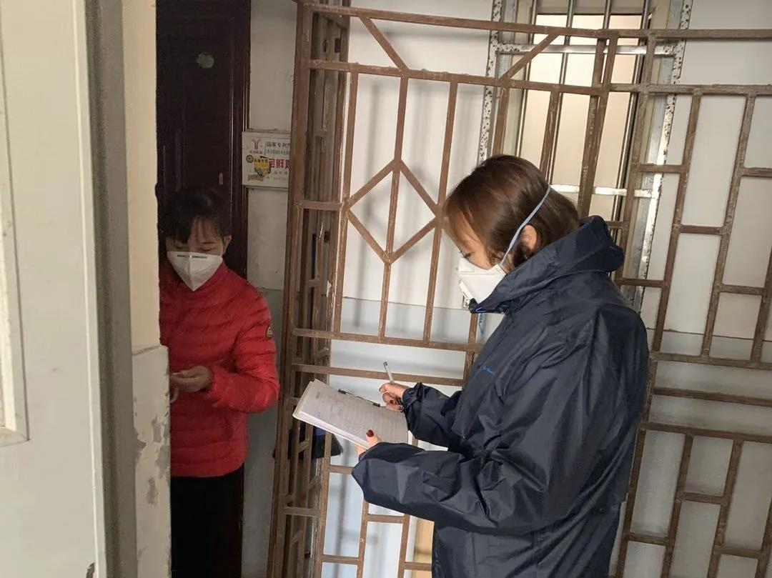 打好人民战“疫”上海80后“小巷总理”的“三种*器武**”