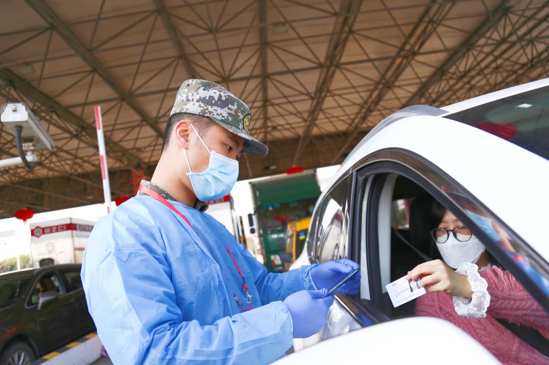 医护人员当志愿者新闻,医护人员志愿者的新闻