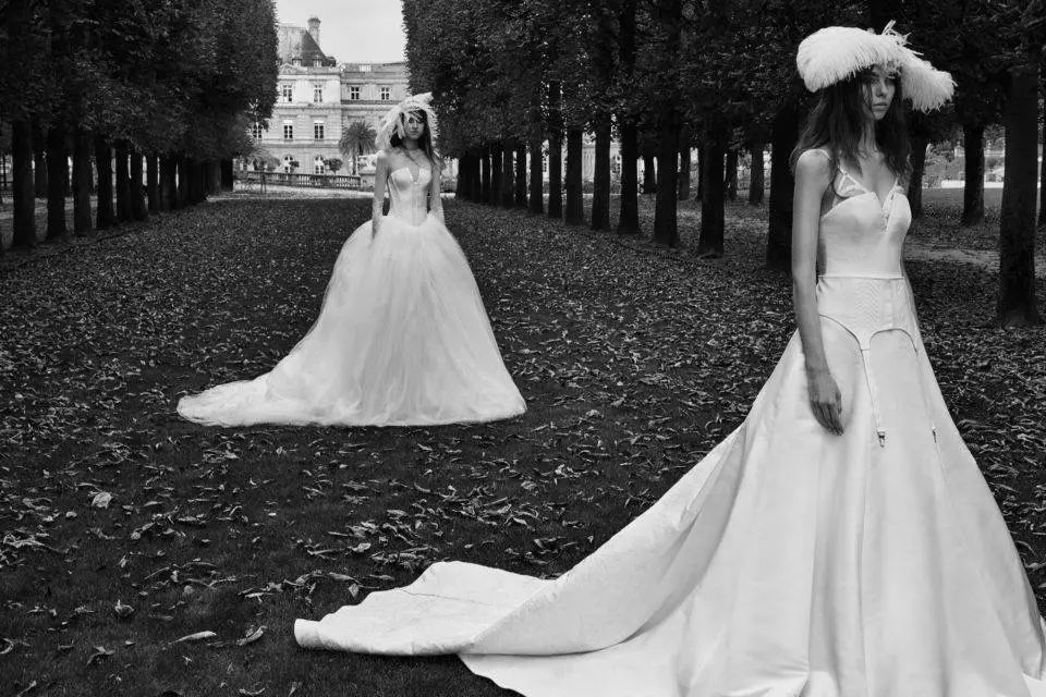 VeraWangxStarbucks|我和美女差的是买一杯星巴克的执着