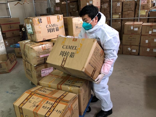 余文航：在武汉当“超级代购”的火车司机